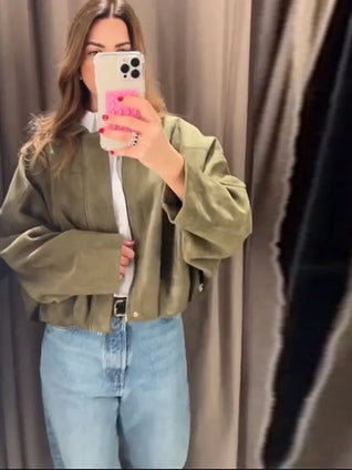 Stylish Women’s Suede-Textured Short Jacket – Chic Bomber Coat for Fall 2025