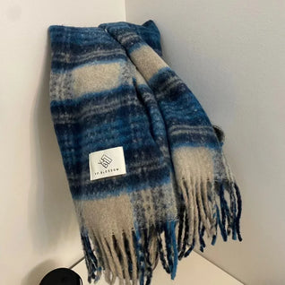 Soft Plaid Winter Scarf – Thick Warm Check Pattern for Autumn & Winter